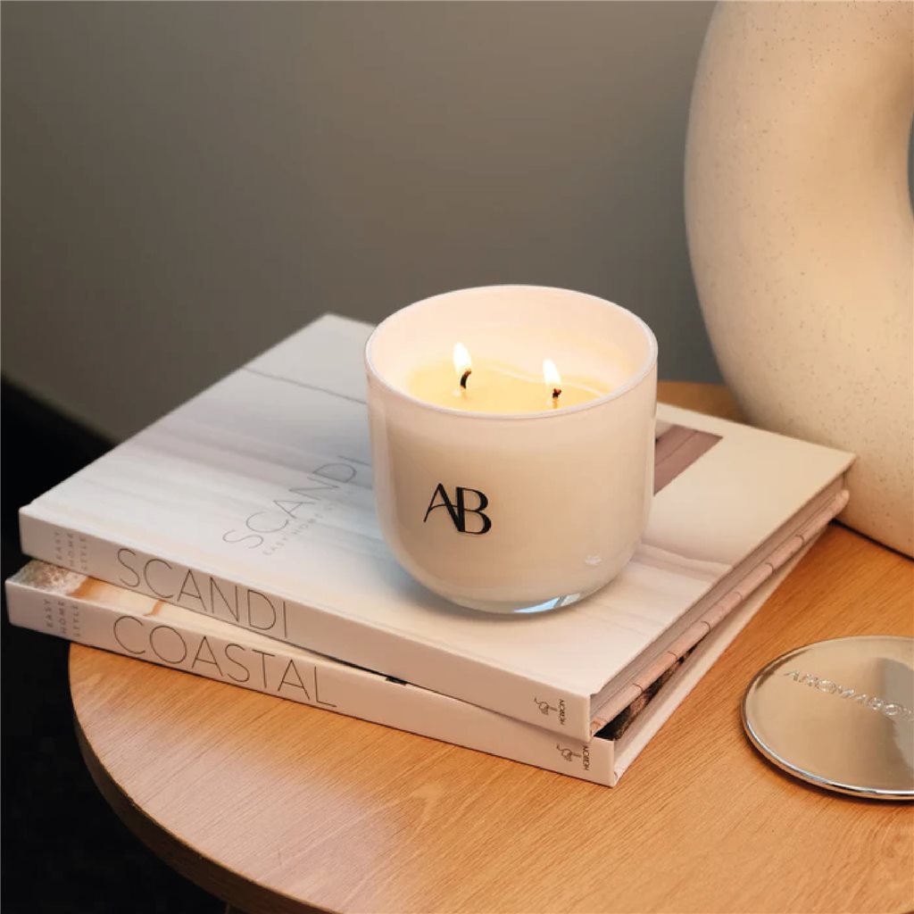 VELA AROMATIVA 340G JAPANESE HONEYSUCKLE CELESTE