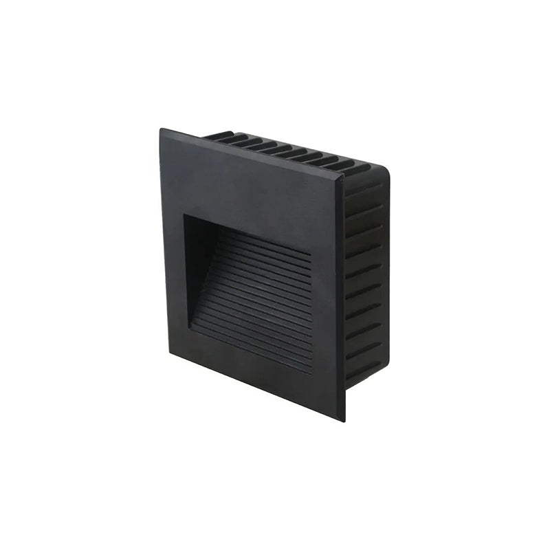 1 EMB PARED NEGRO 20W 3000K IP65 85-265VAC 1200LM 90°160 IXEC
