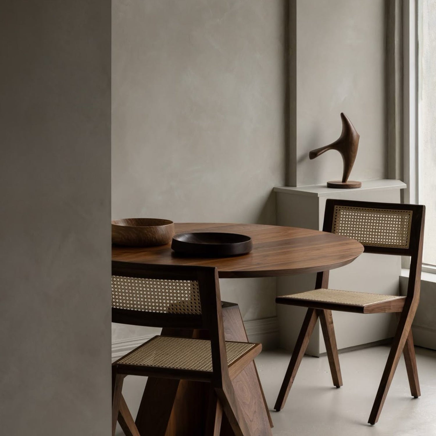 Sillas, Mesas y Sillones