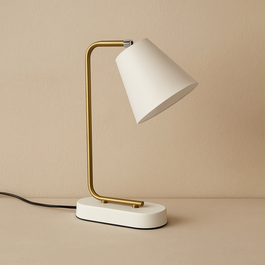 Lámpara de Mesa Zenith – Blanco & Dorado Elegante