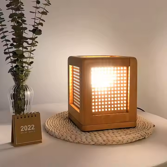 Lámpara de Mesa Cubo - Madera Clara