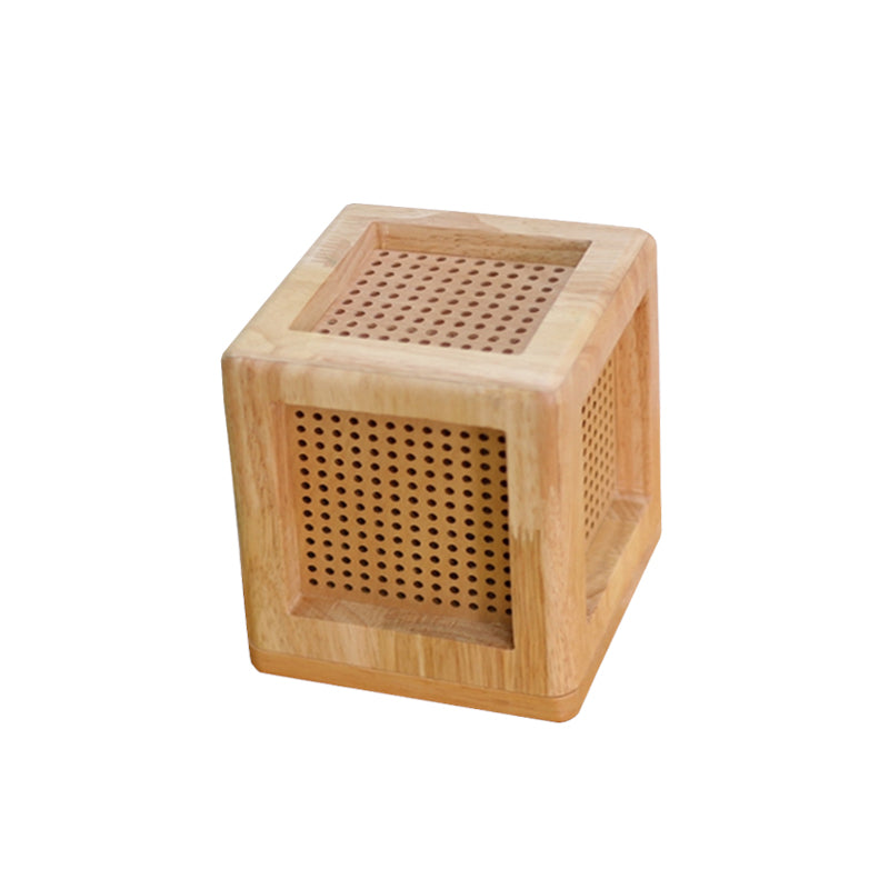 1 PORTATIL MESA CUBO MADERA CLARA E27 15X15CM WP8177- YADI
