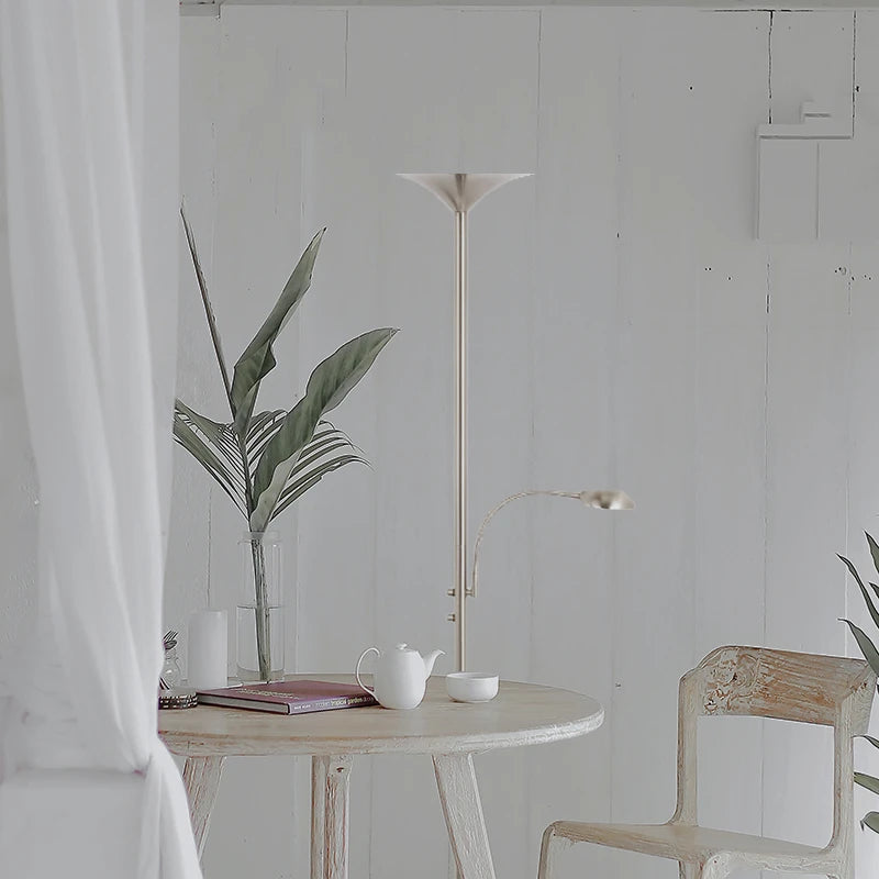 ARTEFACTO DECORATIVO DE PIE HARRY SATIN NIQUEL