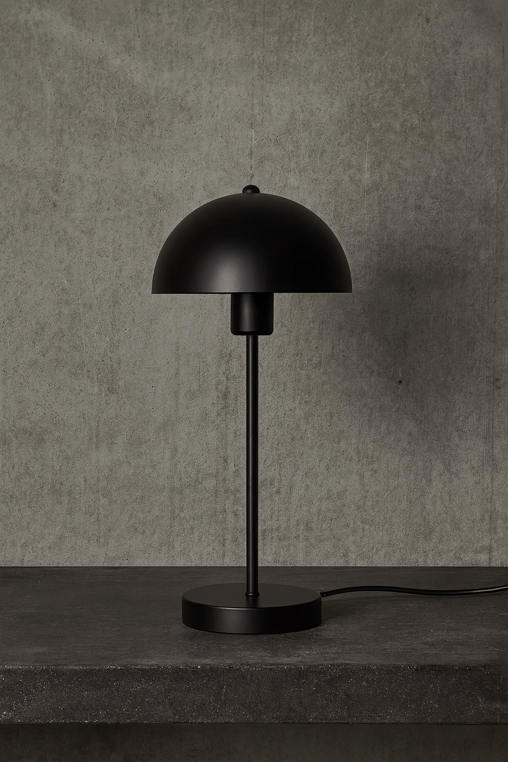 Lámpara de Mesa Hongo – Negra Minimalista