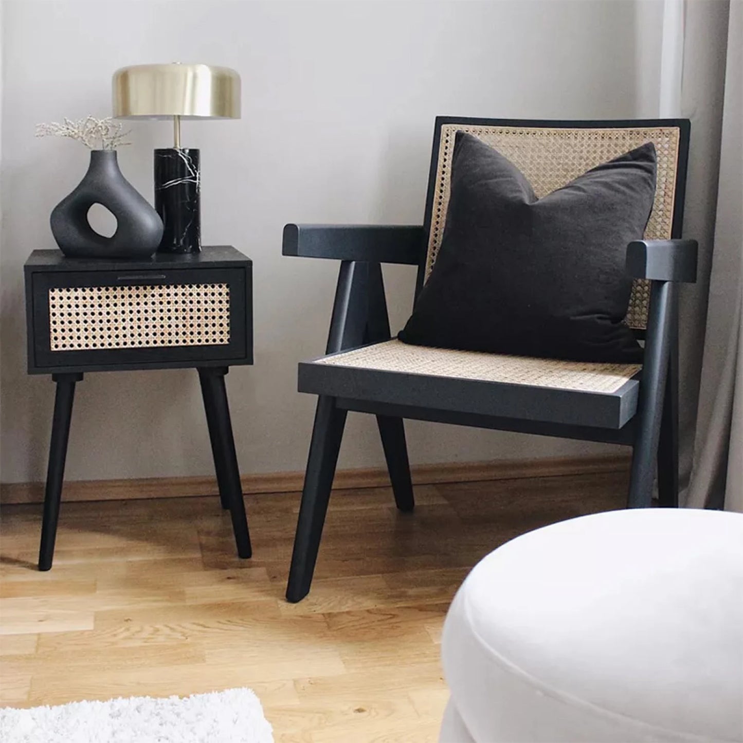 ARTEFACTO DECORATIVO DE MESA DERBY - NEGRO